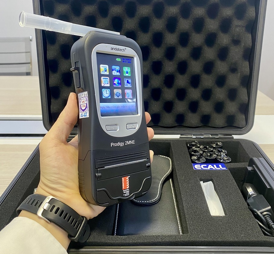 Máy đo nồng độ cồn chuyên dụng cho CSGT Andatech