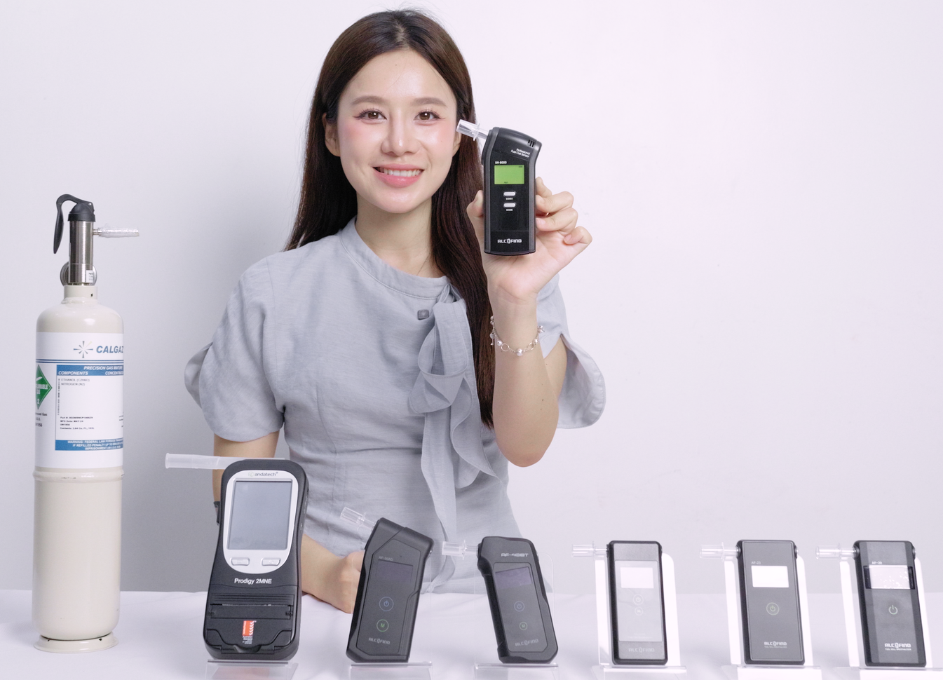 Máy đo nồng độ cồn để xác định nồng độ Ethanol trong hơi thở